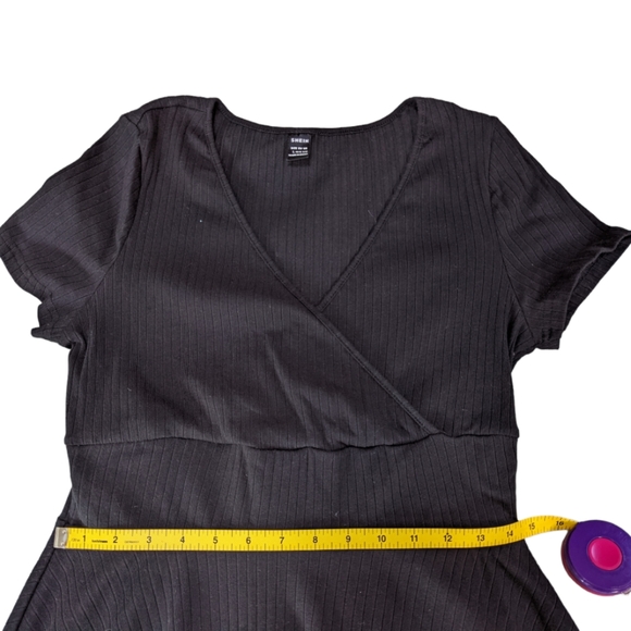 Surplice neck black ribbed skater dress L - Picture 4 of 4